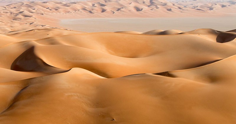 Mega Dunes Ecolodges. Piccoli rifugi sostenibili per ammirare da vicino i rarissimi esemplari di orice d'Arabia