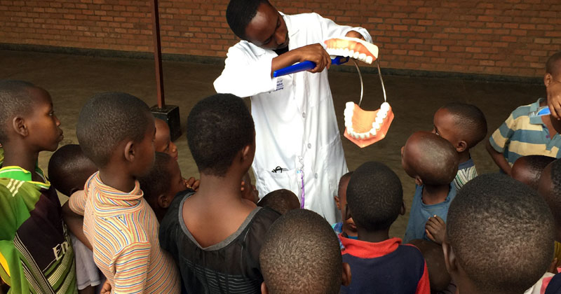 Hope Dental Center. Un centro odontoiatrico di formazione e cura nel cuore del Ruanda