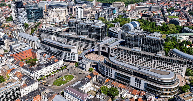 Parlamento europeo, progetti a confronto per rinnovare l'edificio simbolo della democrazia a Bruxelles