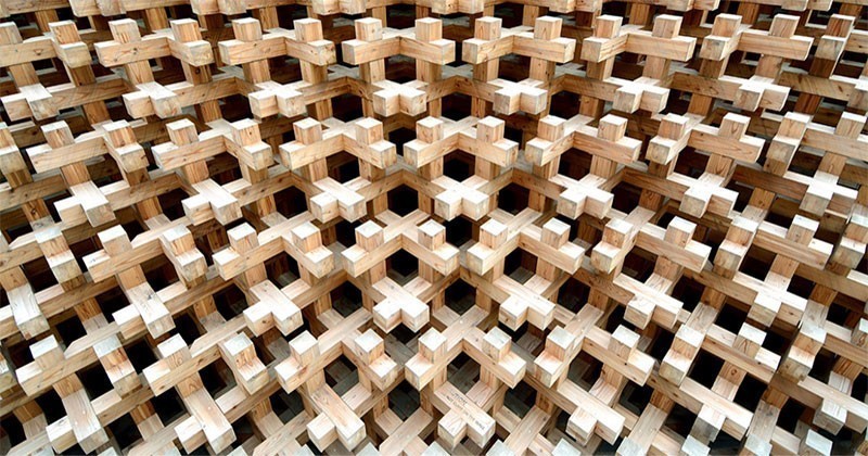 Timber Pavilion. Un padiglione temporaneo per promuovere le proprietà costruttive del legno