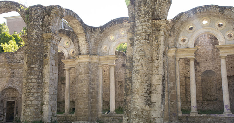 Reuse the Nymphaeum: un teatro tra le rovine del Ninfeo del Bramante, a Genazzano