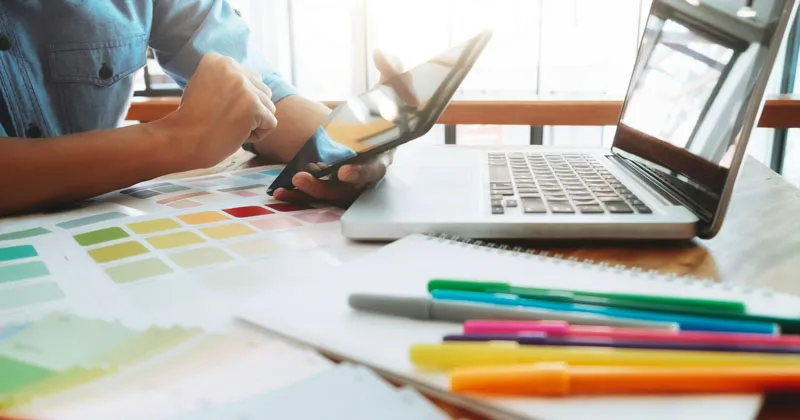 Due loghi identitari e comunicativi per il Comune di Vitulazio