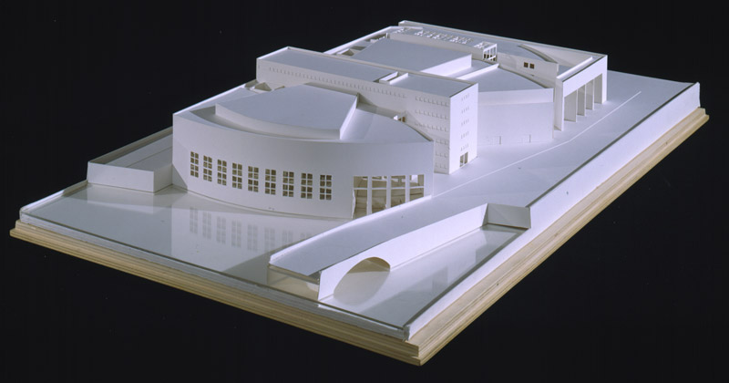 Tra la laguna e il mare. I concorsi per il Palazzo del Cinema al Lido di Venezia