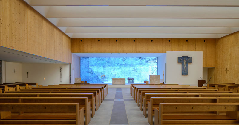 Lo Spazio Sacro. Con TAMassociati alla chiesa di Alvar Aalto a Riola e al centro di Nostro Signore della Resurrezione