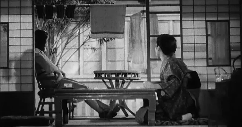 Organizzare lo spazio, le scenografie geometriche di Yasujiro Ozu