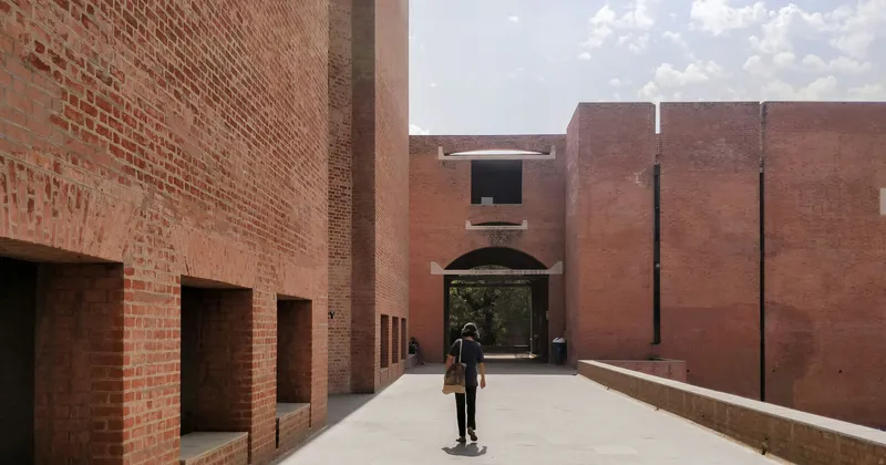 Louis I. Kahn, pensieri sull'architettura. L'antologia di Marco Falsetti dedicata al maestro del Novecento