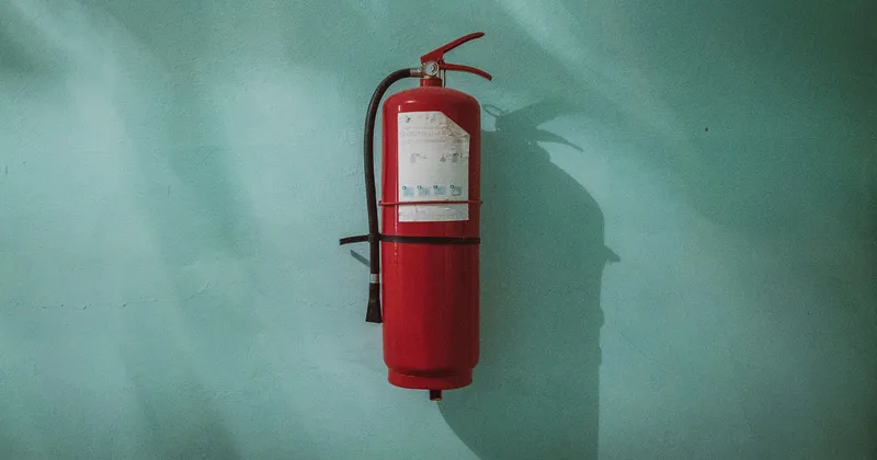 Rischio incendio negli edifici storici: confronto tecnico e casi studio all'ISA di Roma