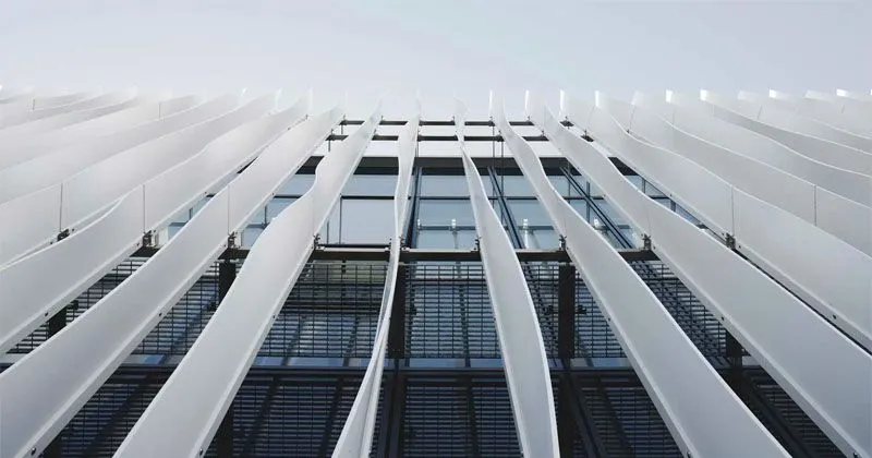 Facciate ventilate e cellule bagno prefabbricate