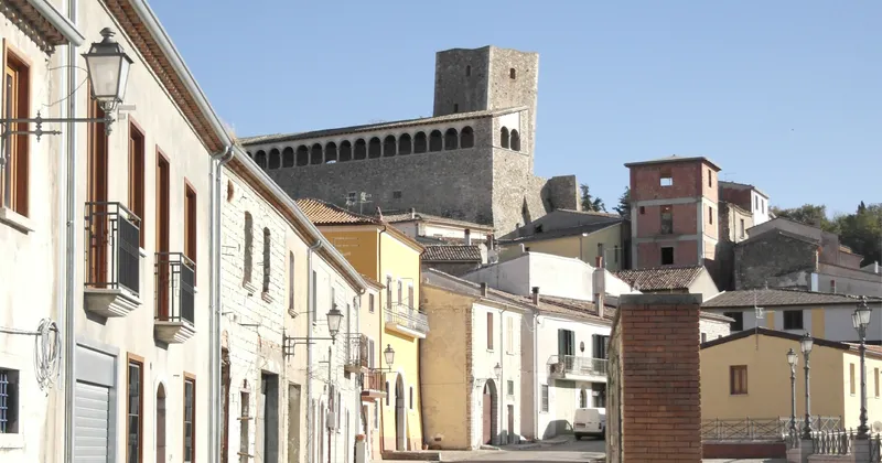 Instaura Tour torna in Irpinia, dove l'architettura rurale incontra l'utopia di Aldo Loris Rossi
