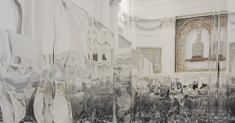 Terre in Movimento. VERSO, l'allestimento dello studio Gnomone che riflette lo spazio per riflettere sul terremoto