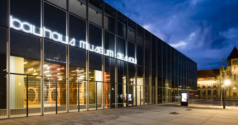 Il Bauhaus Museum Dessau raccontato dal suo giovane progettista, Roberto González (addenda architects)