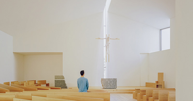 Tre giovani studi firmano la Chiesa del Buon Ladrone a Bologna, un edificio per la spiritualità quotidiana