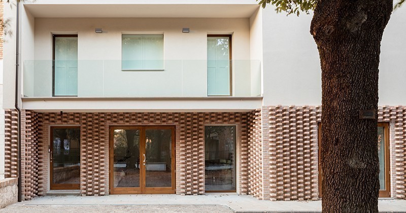 Substratum firma a Gubbio "Civico 23", palazzina anni '60 ristrutturata a regola d'arte