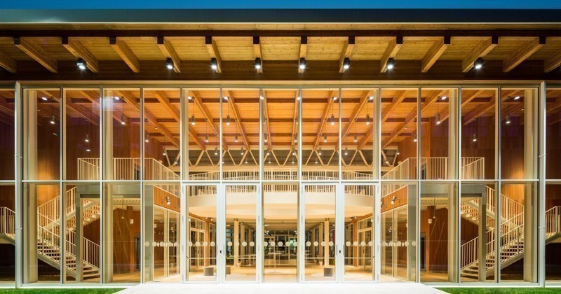 Spazi luminosi e design biofilico per la sede di Zambon firmata De Lucchi con interni di Carlo Ratti