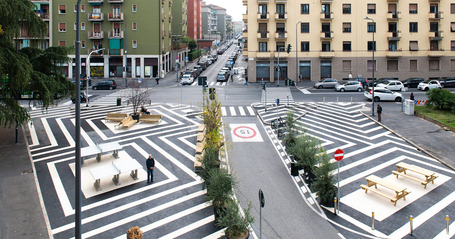FRAME, inaugurata a Milano la piazza di ECÒL e TerraViva, frutto di un workshop di urbanismo tattico