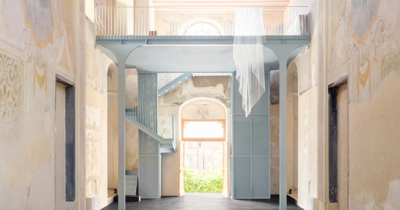 Levanto (SP), il restauro senza tempo dello studio caarpa