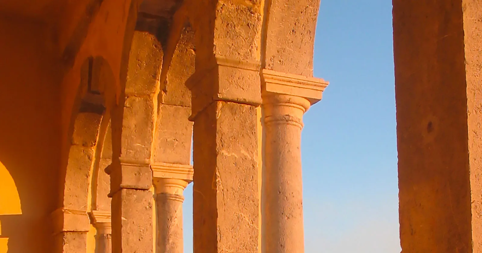 Beyond 02. Palazzi alla maniera bizantina di Calabria