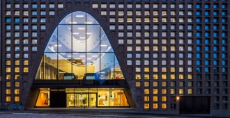 Finlandia: Biblioteca Central de la Universidad de Helsinki - Anttinen Oiva Arkkitehdit Oy