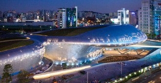 Corea del Sur: 'Dongdaemun Design Park & Plaza', Seúl - Zaha Hadid