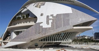 Valencia: El Palau de les Arts de Santiago Calatrava pelado