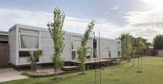 Argentina: Casa Mía, Santo Tomé, Santa Fe - Matías Pons Estel