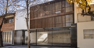 Argentina: ESCALA83 Apartamentos, Mendoza - GRUPODEARQUITECTURA