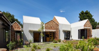 Australia: 'Tower House' - Andrew Maynard Architects