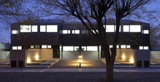 Argentina: Casas Roca, Ciudad de Las Heras, Santa Cruz - Galvez Autunno Arquitectos