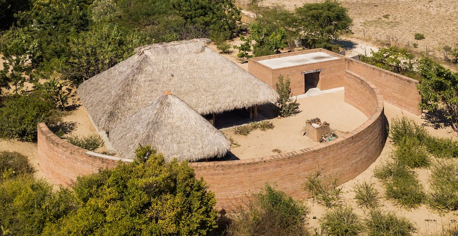 México: Clay Pavilion - Álvaro Siza Viera