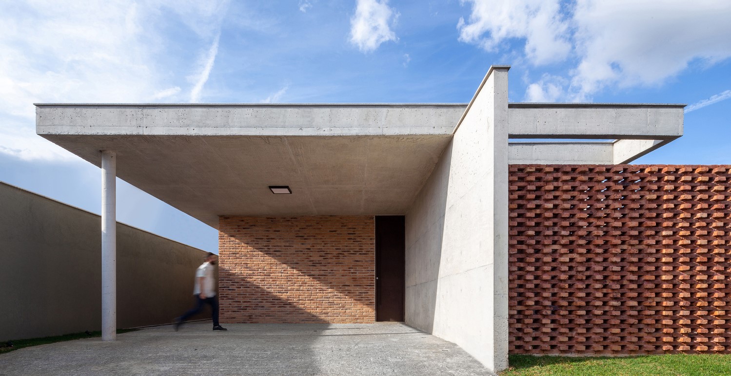 Brasil: Casa do Vale - Gabriel Castro MOBIO + Marcos Franchini