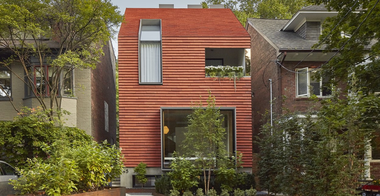 Canadá: Tile House - Kohn Shnier Architects