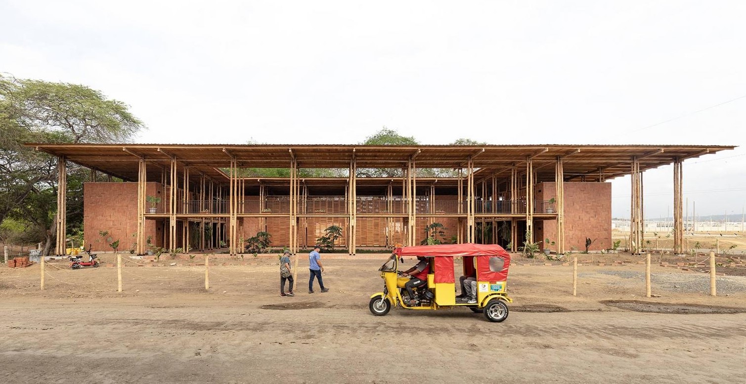 Ecuador: Centro productivo comunitario Las Tejedoras - Natura Futura Arquitectura + Juan Carlos Bamba