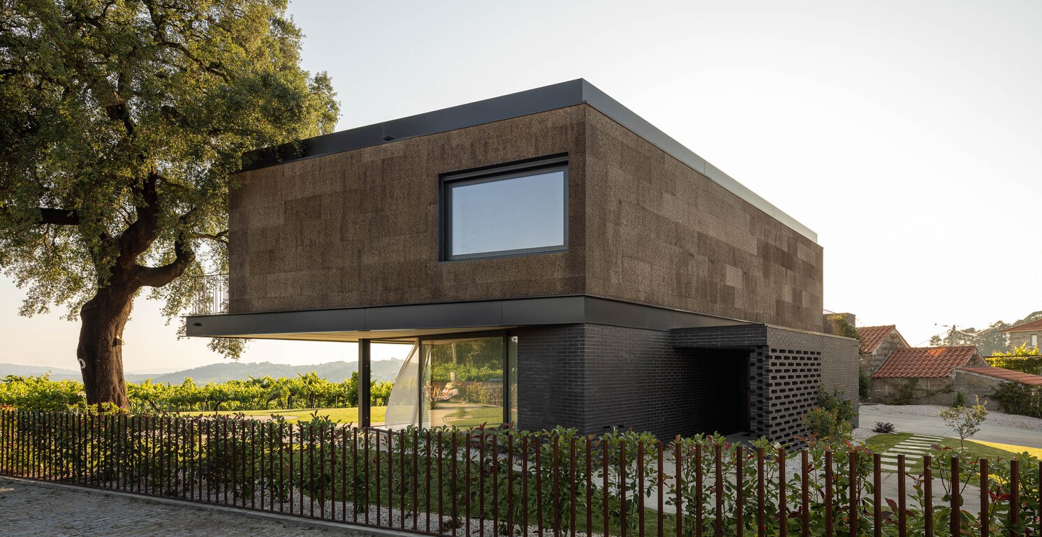 Portugal: Casa do Sobreiro - Skemba Arquitectura & Engenharia