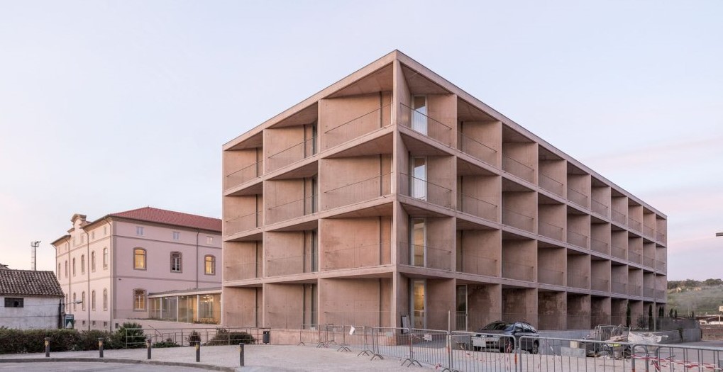 Portugal: Antigua fábrica ‘A Ideal’ - Nuno Valentim Arquitectura