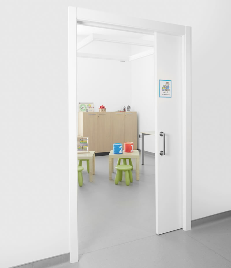 accessibilita-eclisse-porte-scorrevoli-a-scomparsa-hoist-06