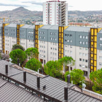 Cappotto termico e facciata ventilata: Isotec Parete di Brianza Plastica per l’isolamento di un condominio ad Ascoli Piceno