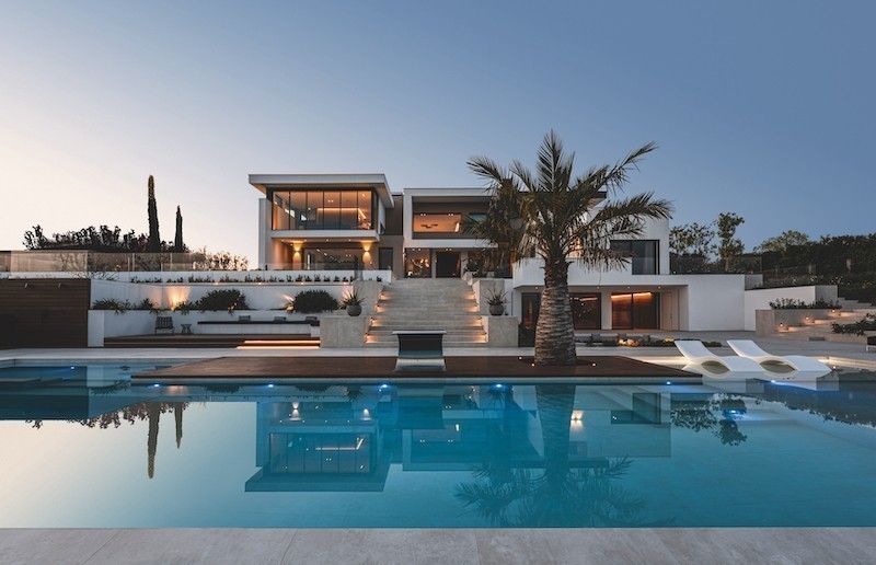 Progetto della studio M3 Progetti  focus sulle porte blindate a bilico Synua 3TT di Oikos Venezia