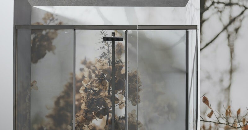 Il rapporto tra box doccia e soffitto: una scelta progettuale