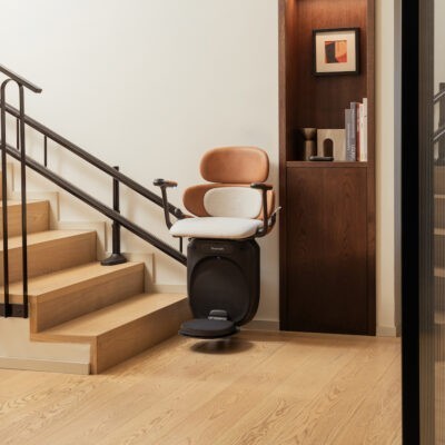 JOYA di Stannah: il montascale che integra design e mobilit&agrave; domestica
